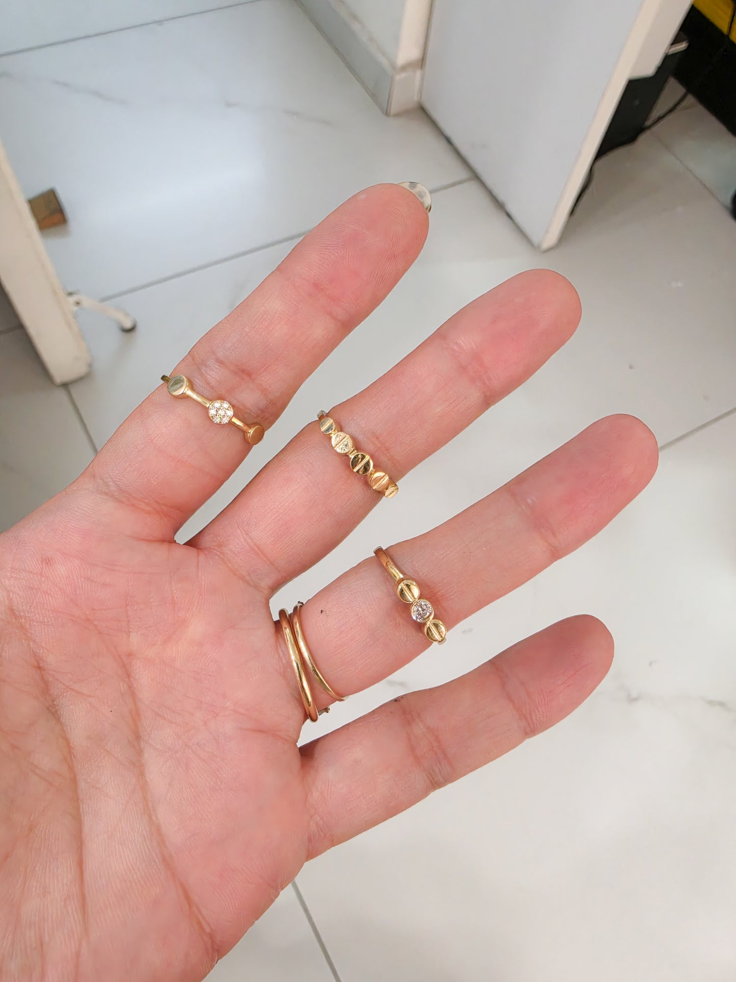 Anillo círculos dos uno ORO 10K