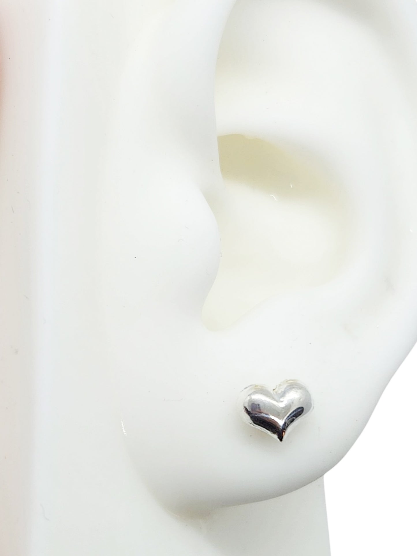 Par de Broquel corazón bombis plata 925