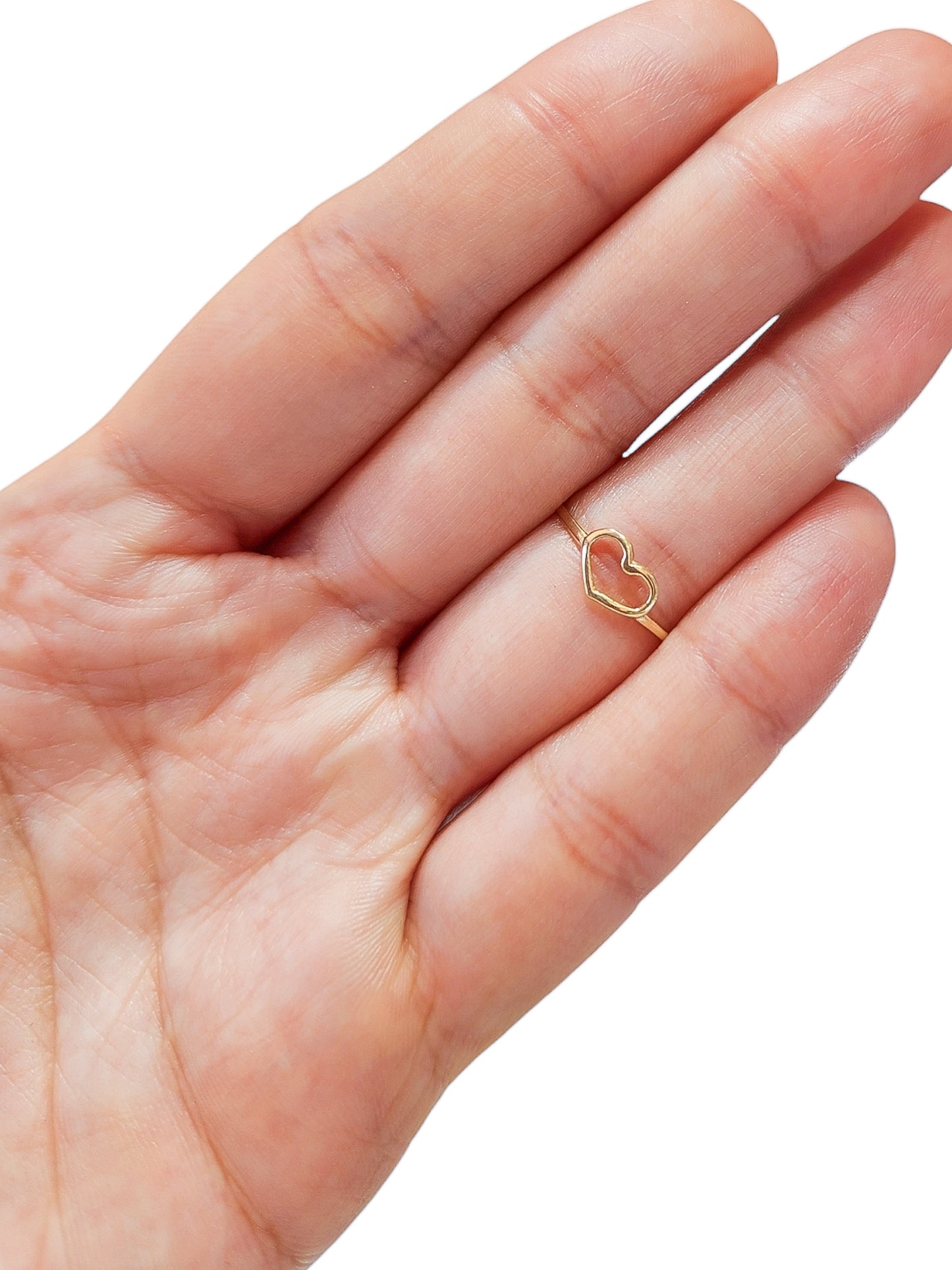 Anillo contorno corazón mini liso oro 10k