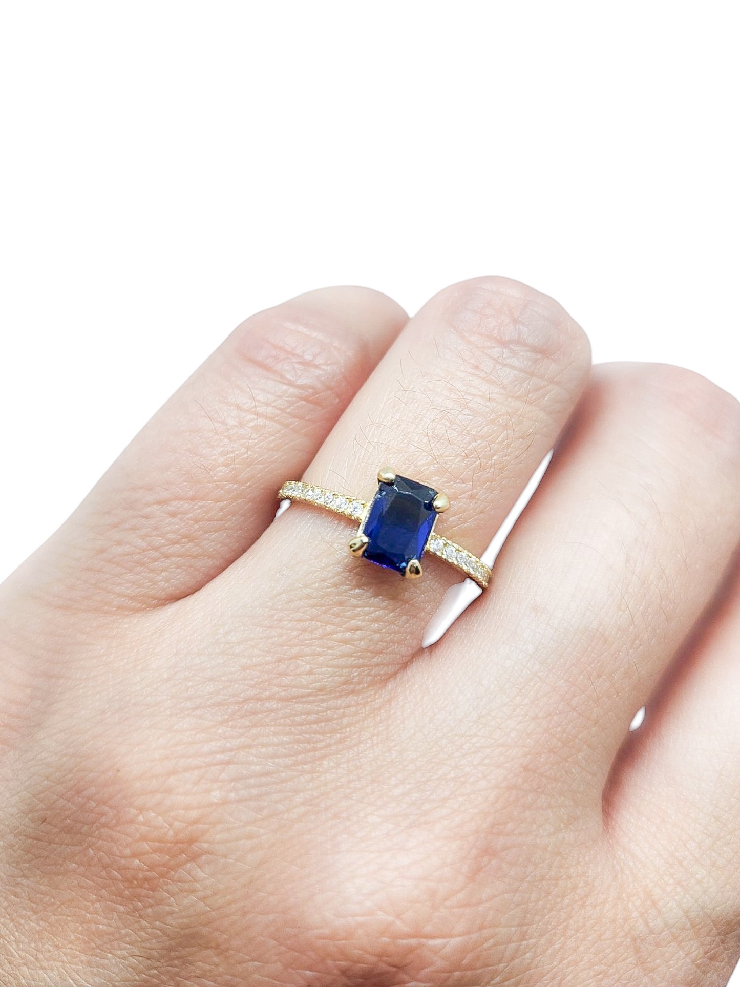 Anillo princess solitario azul oro 10k