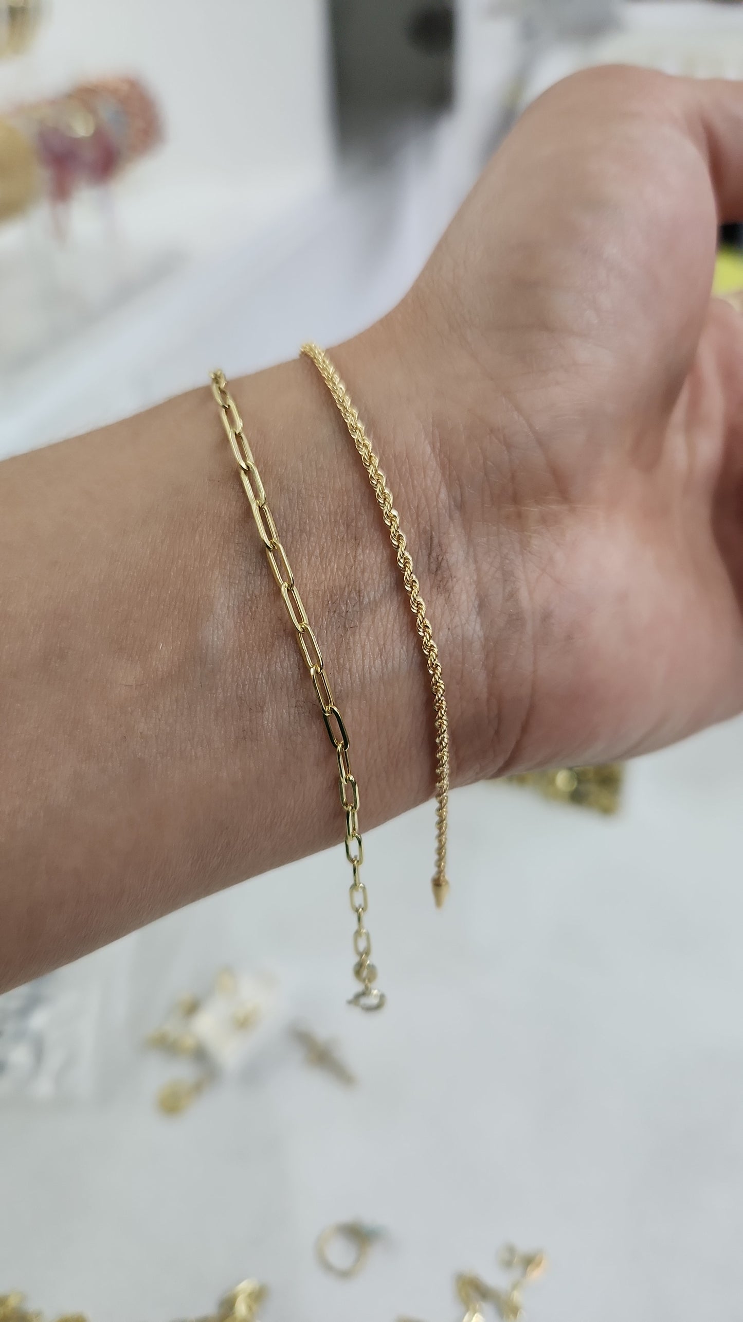 Pulsera paperclip o torsal oro 10k