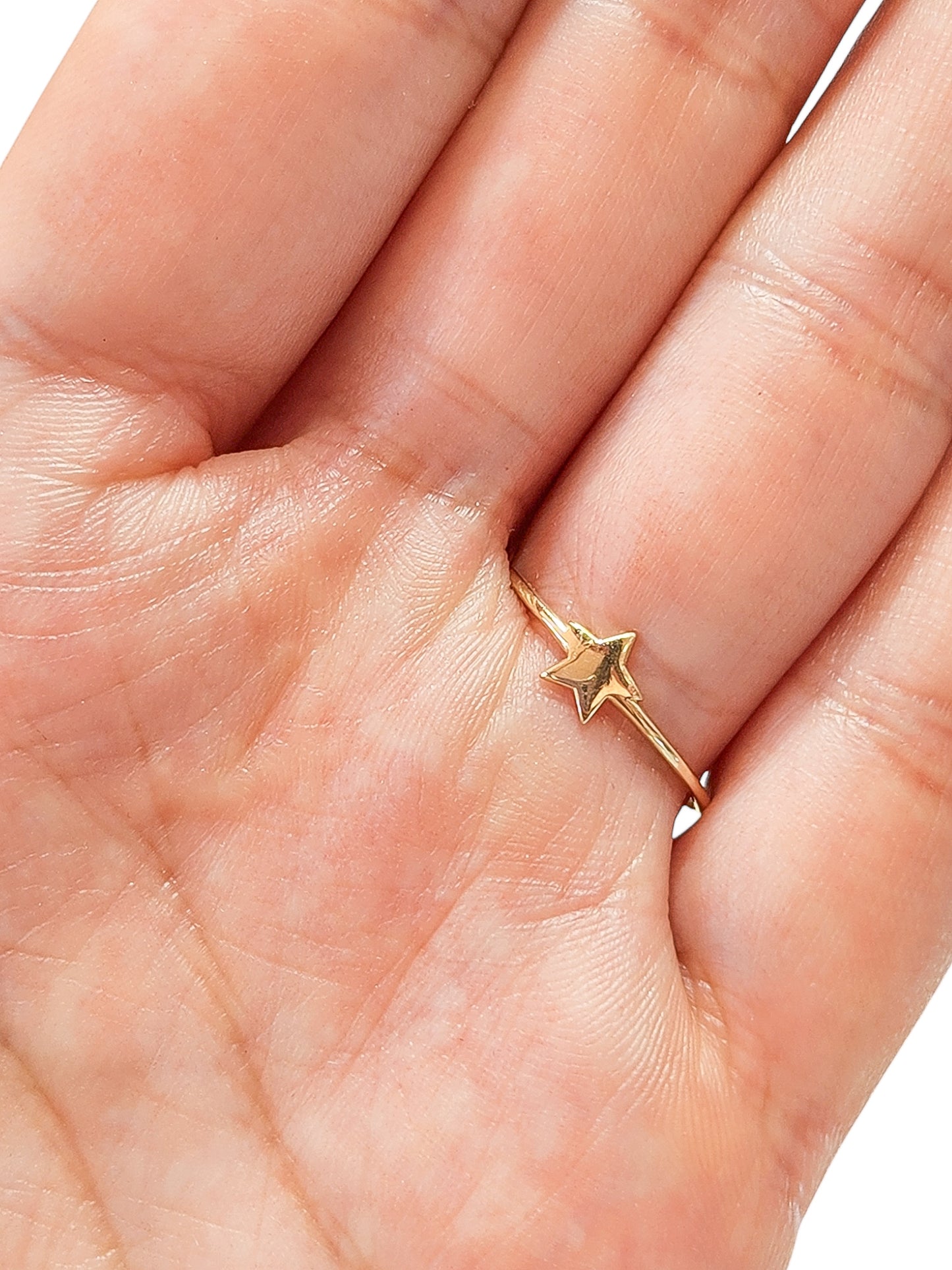 Anillo estrella mini liso oro 10k