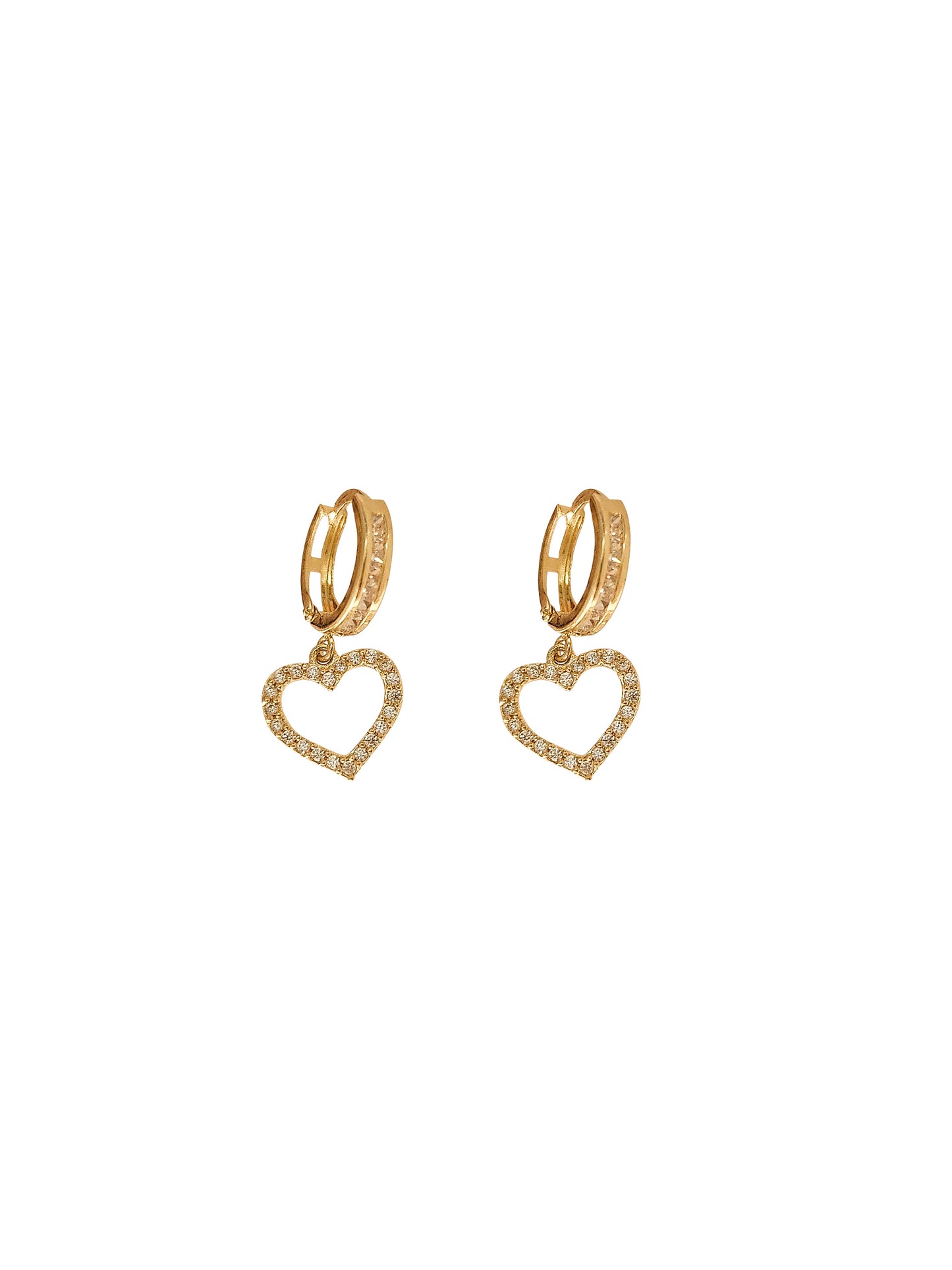 Huggies con dije corazón oro 10k