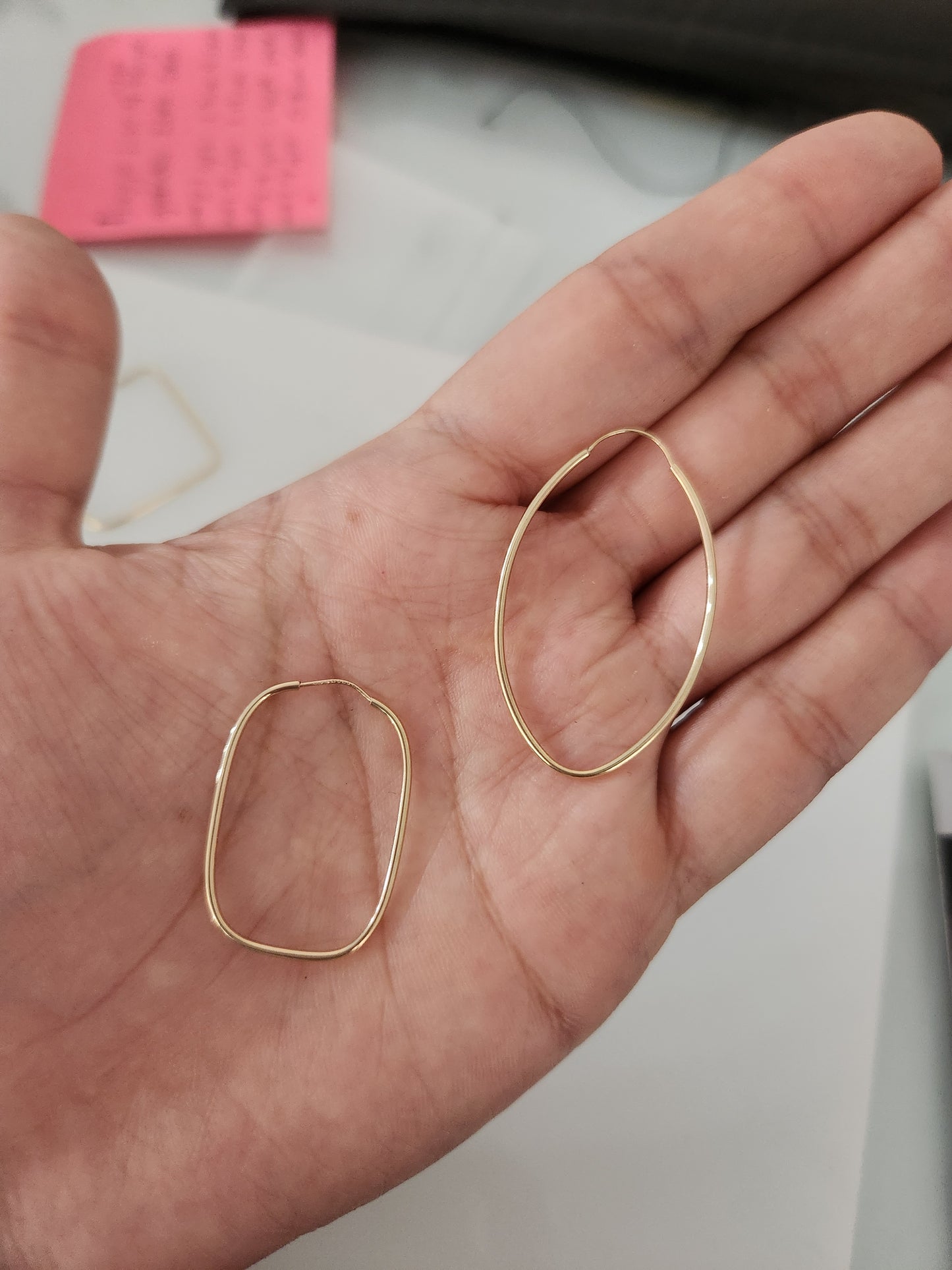 Arracadas rectangular ultra ligera oro 10k
