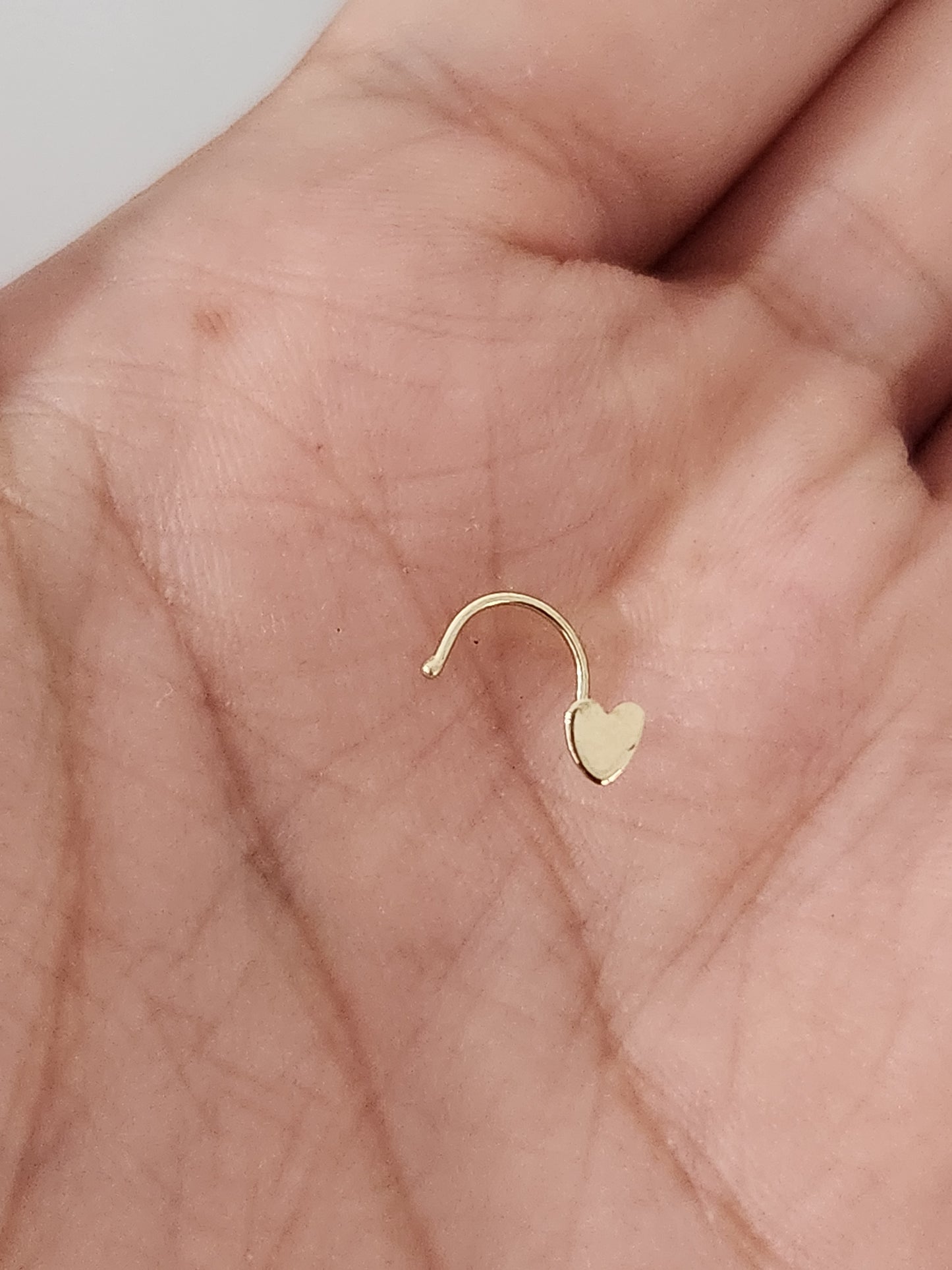 Pieza arete para nariz corazón 10k DORADO
