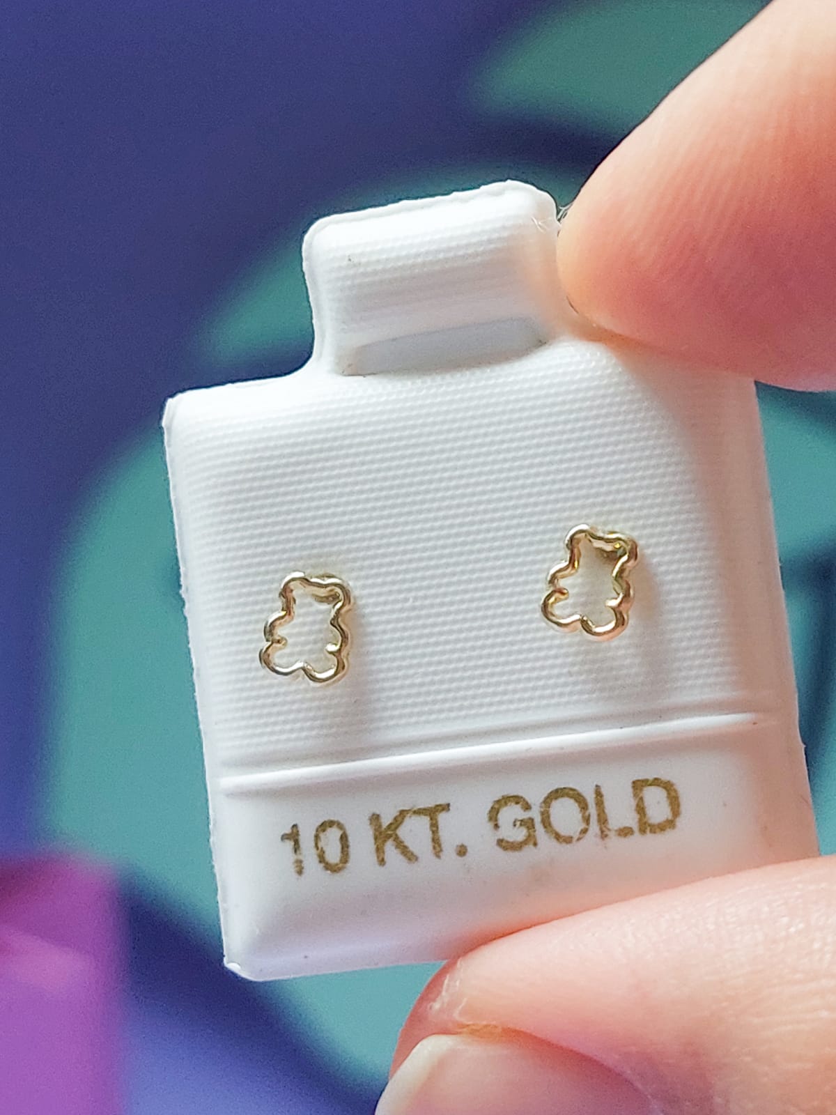 Par o pieza de Broquel osito silueta oro de 10k