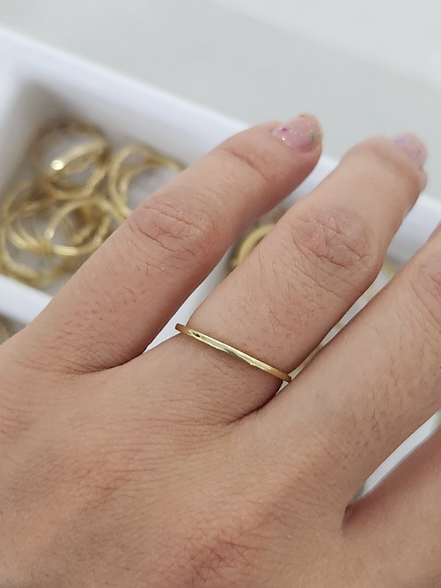 Anillo delgado torsal y liso oro 10k dorado