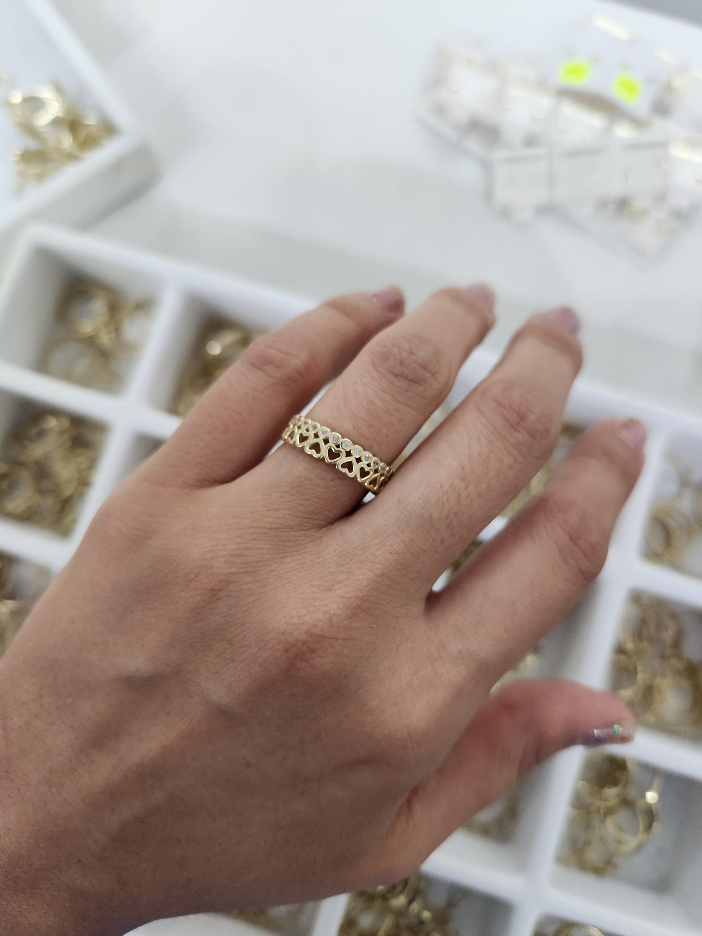 Anillo corazón con piedras y cadenas oro 10k dorado