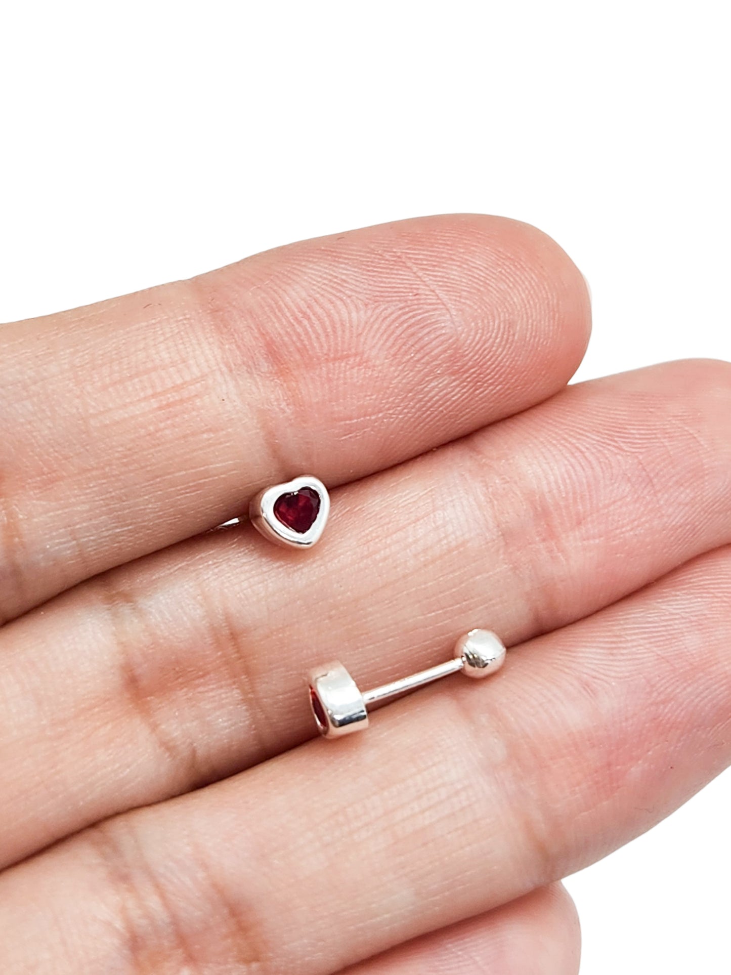 Par de Broquel corazón bisel rojo plata 925 4mm