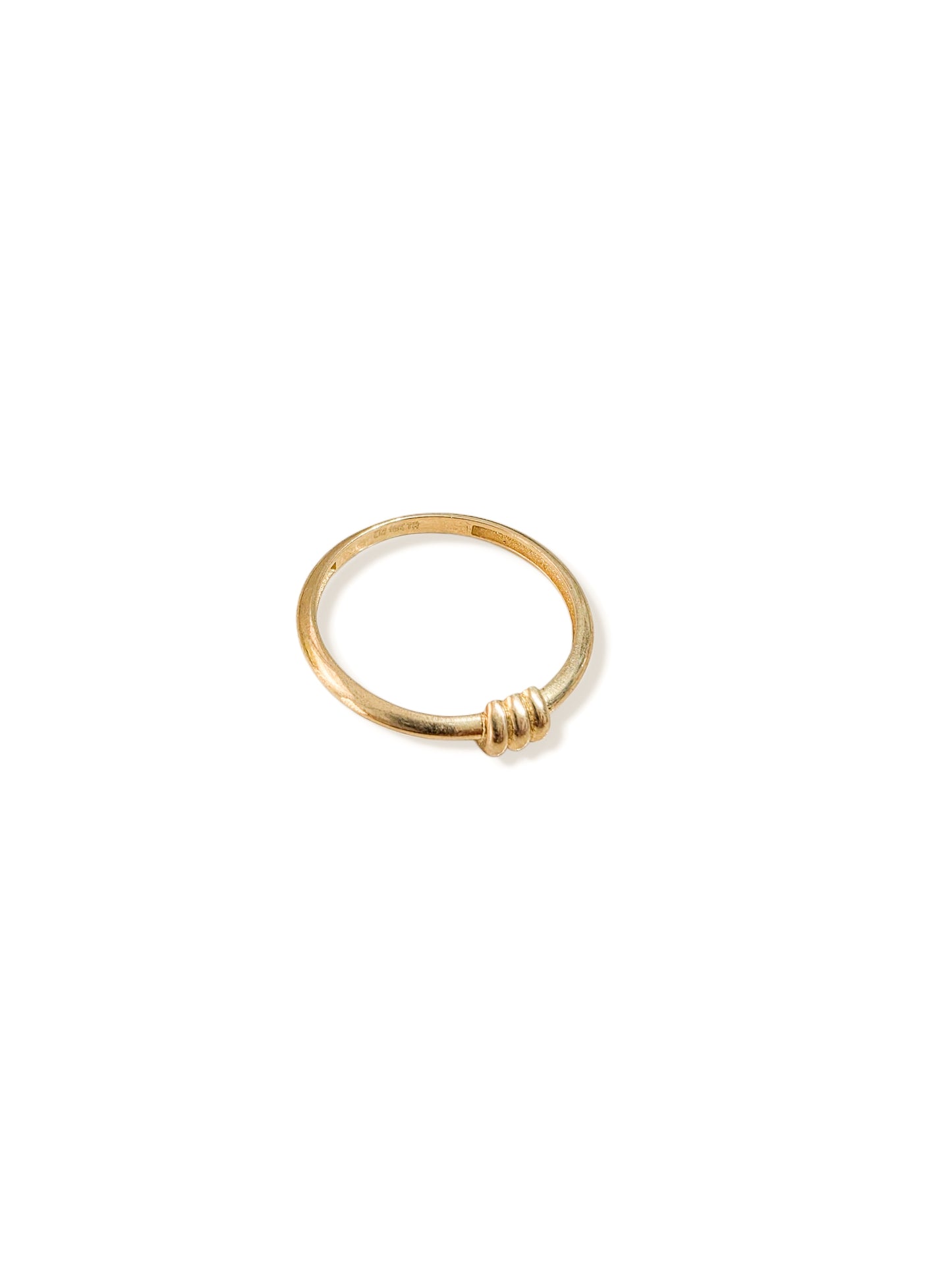 Anillo nudo ORO 10K.