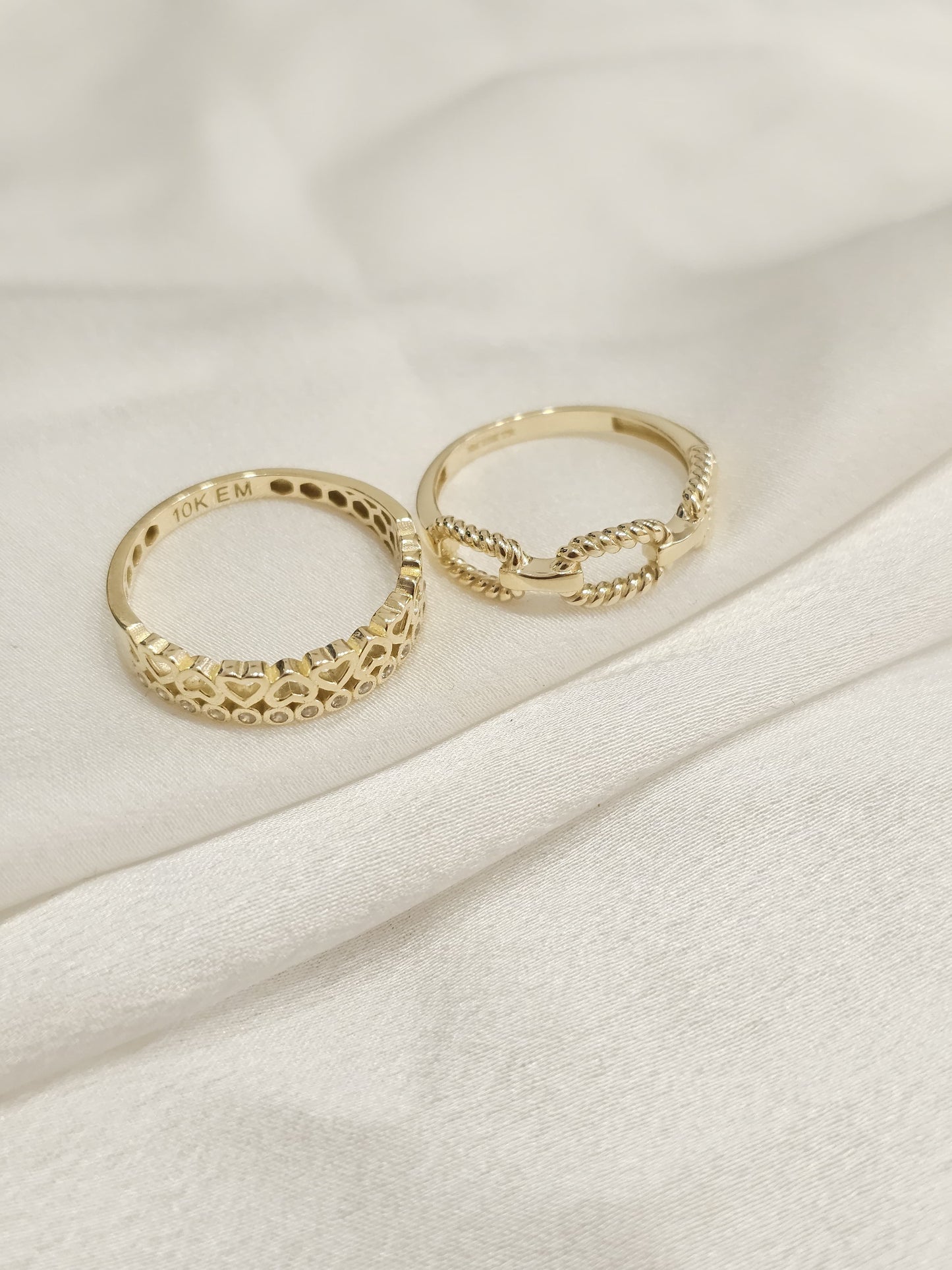 Anillo corazón con piedras y cadenas oro 10k dorado