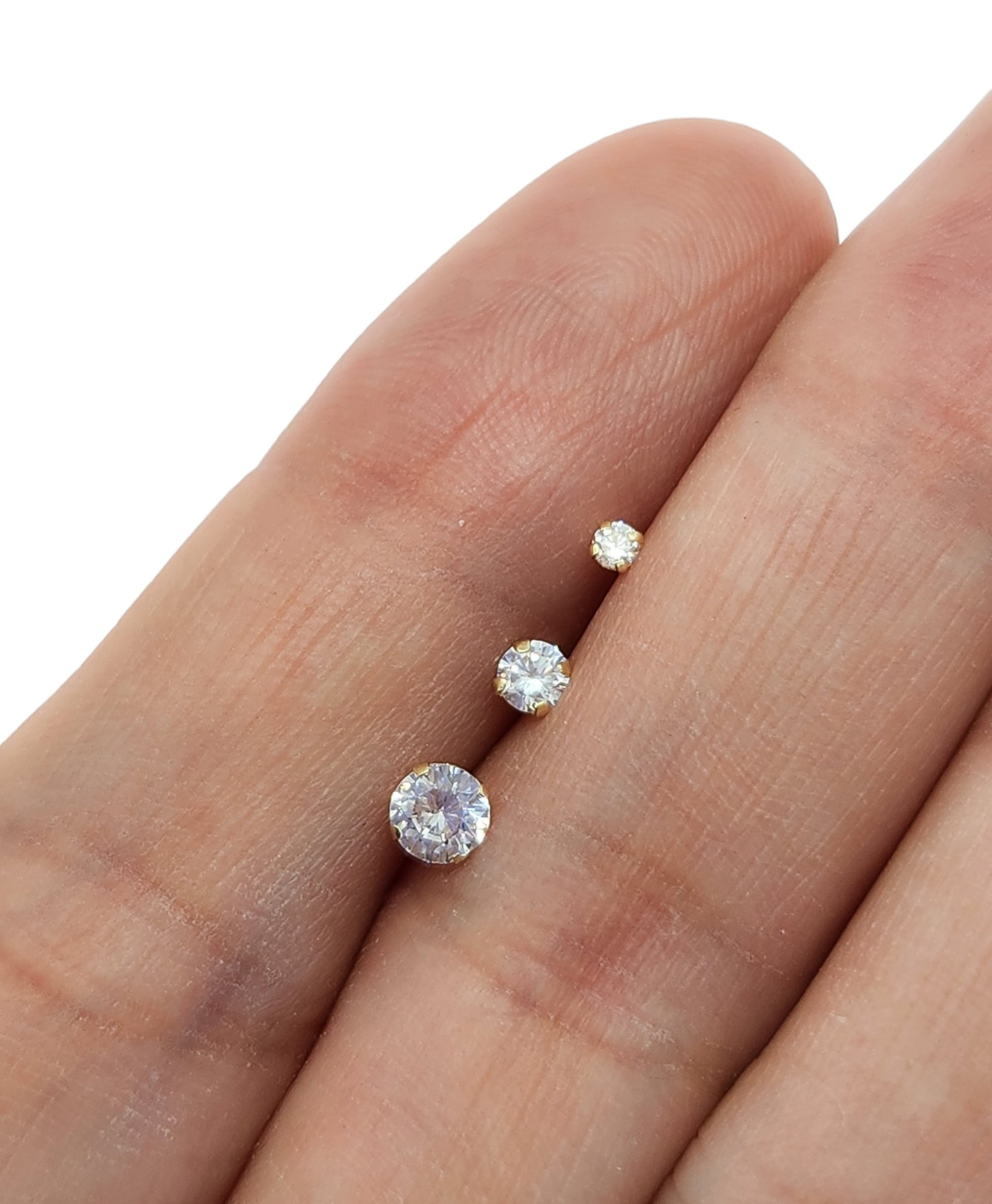 Par o Pieza de Broquel Básico Chispita Zirconia Blanca