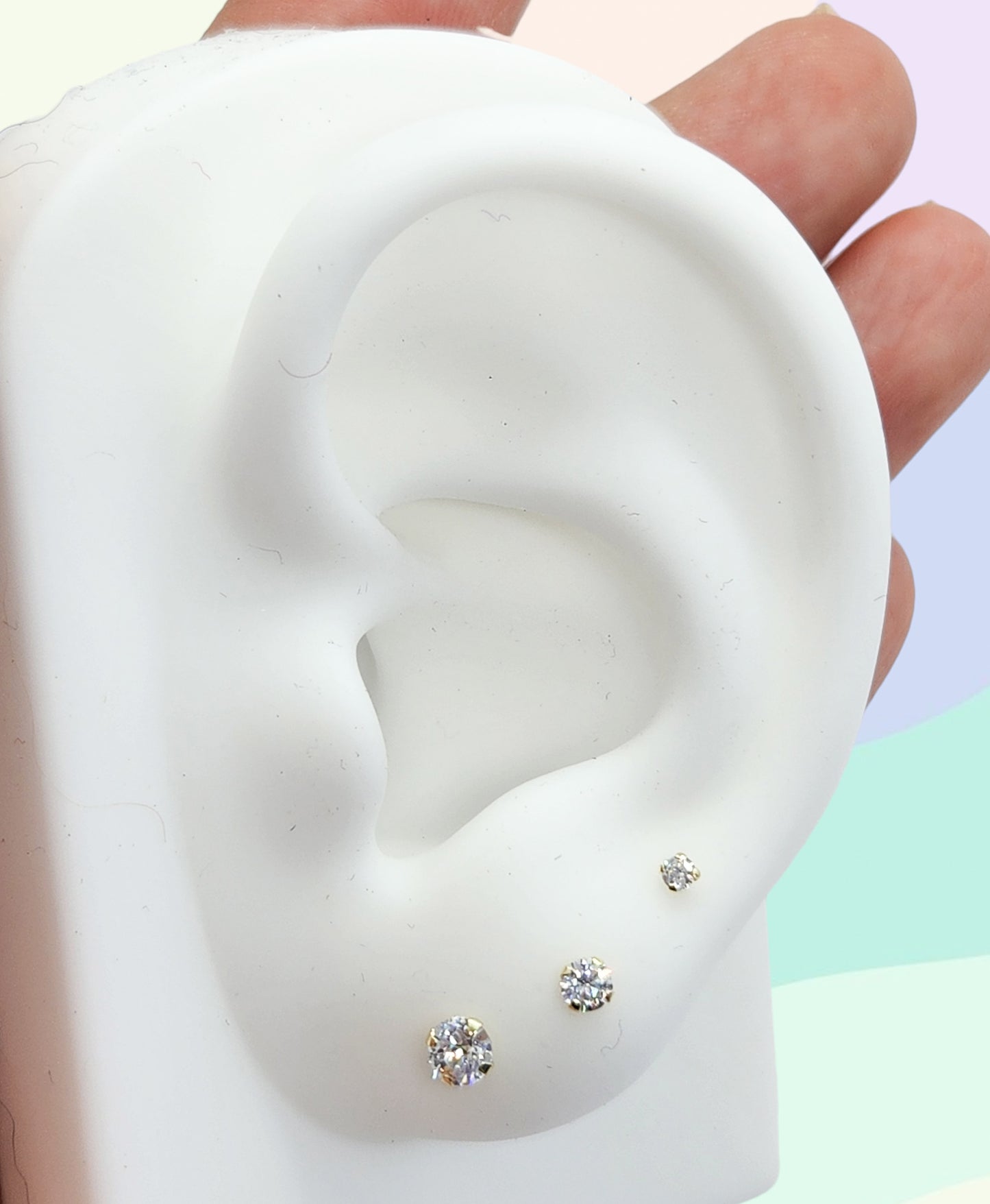 Par o Pieza de Broquel Básico Chispita Zirconia Blanca