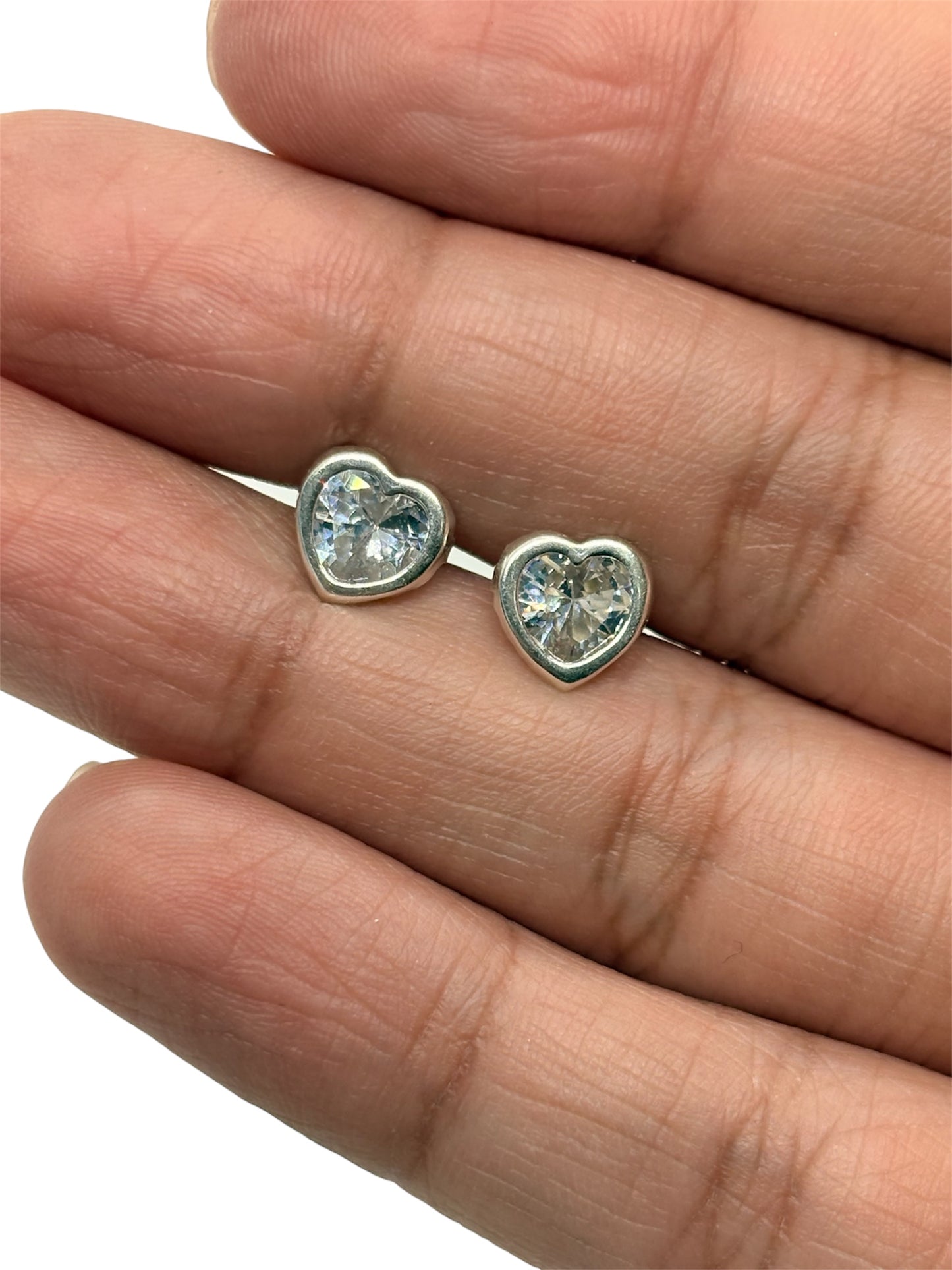 Amaris Broquel en forma de corazón biselado liso 7mm Plata 925