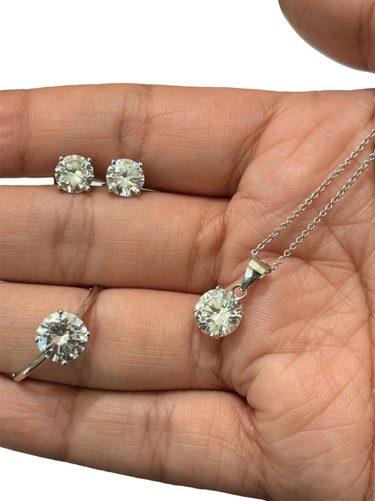 AMARIS Juego de joyería con piedra Moissanita echo de Plata 925