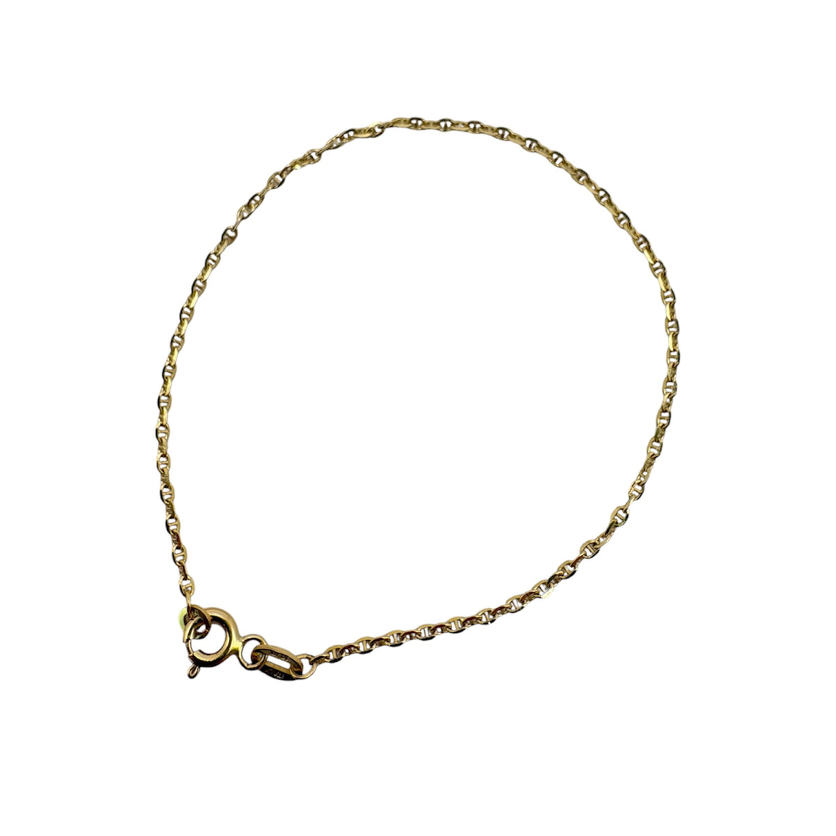 Pulsera estilo eslabones plano entrelazado hecho de oro 10K