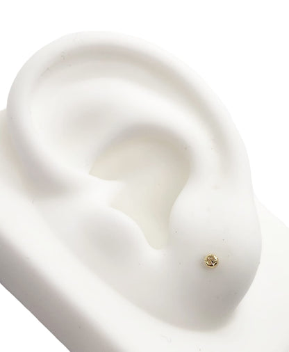 Par o Pieza de Broquel Bisel con Piedra Blanca Mini oro 10k