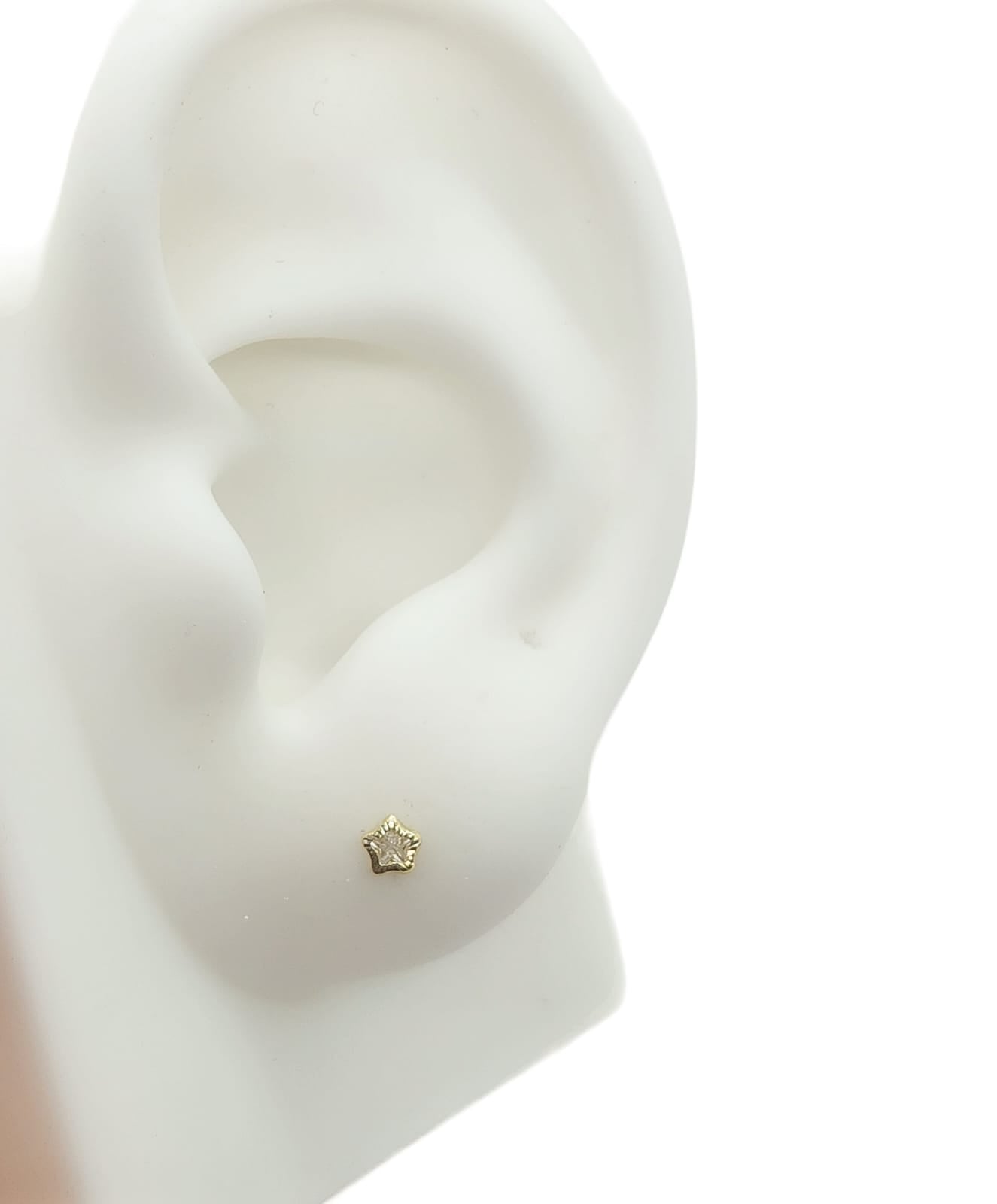 Par o Pieza de Broquel Estrella con Zirconia Blanca Facetado Mini Oro de 10k DORADO