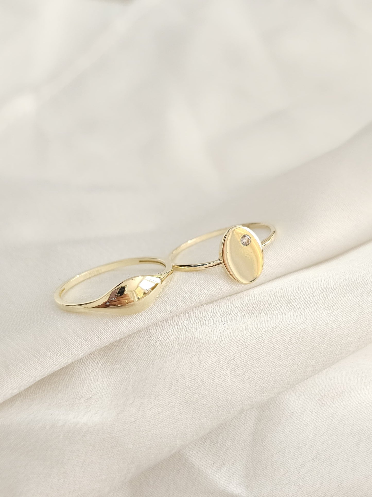 Anillo ovalado 3d y plano con piedra oro 10k dorado