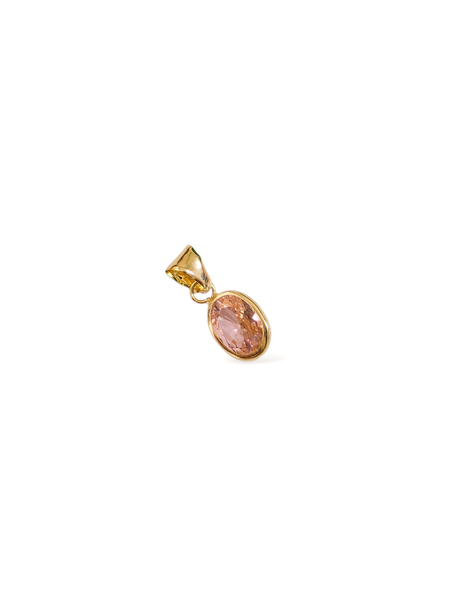 Dije corte oval con zirconia rosa oro 10k