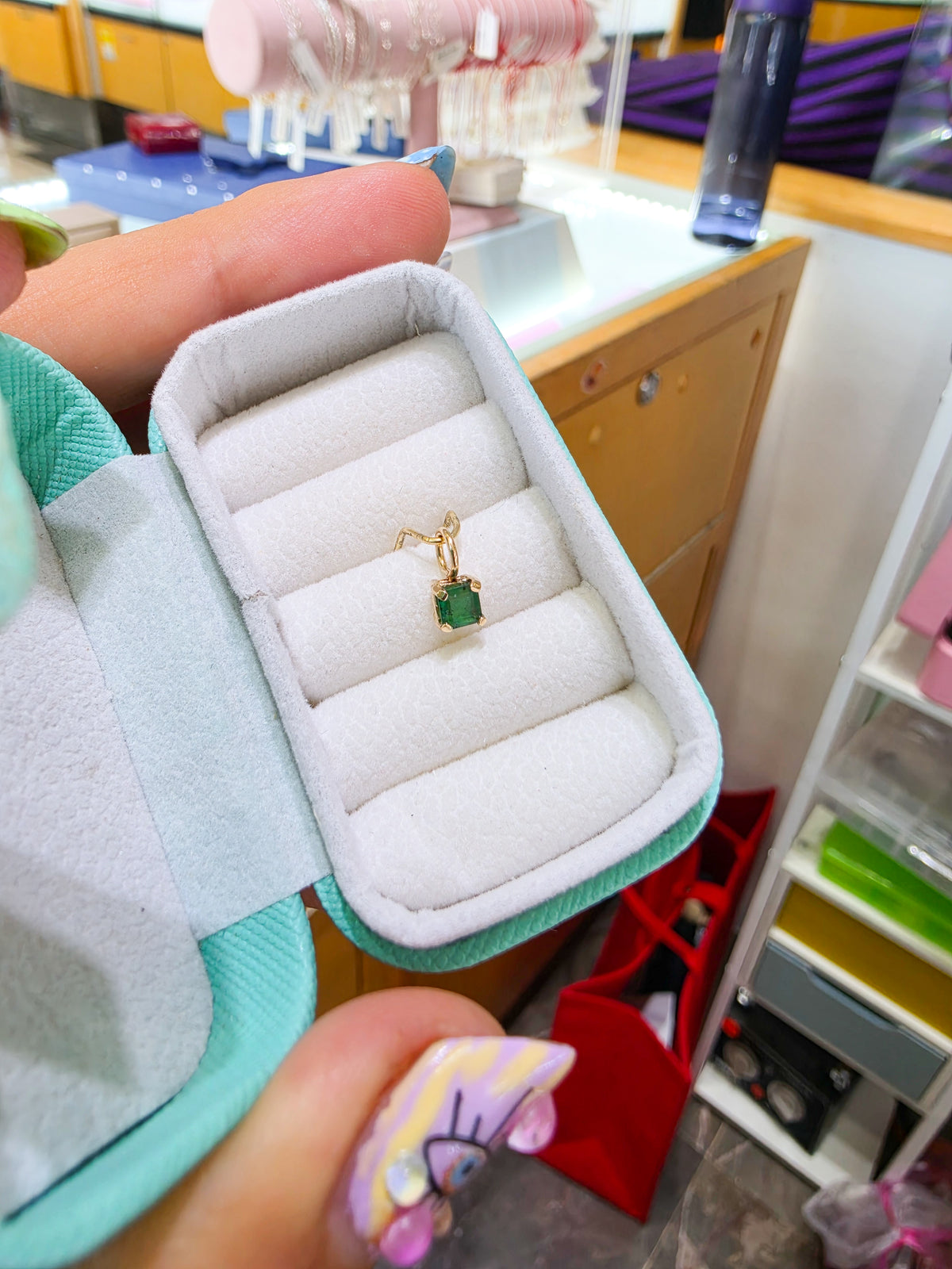 Dije Esmeralda natural corte princess oro 14k
