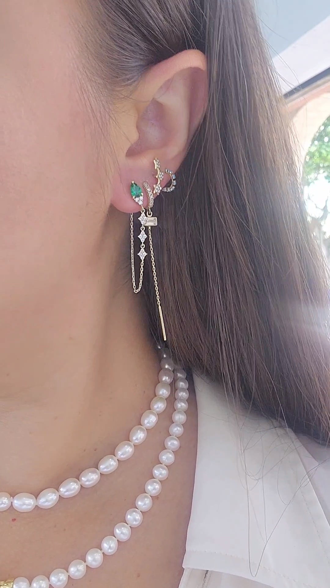 Par o Pieza de arete gota verde esmeralda con cadena y piedras Oro de 10k DORADO