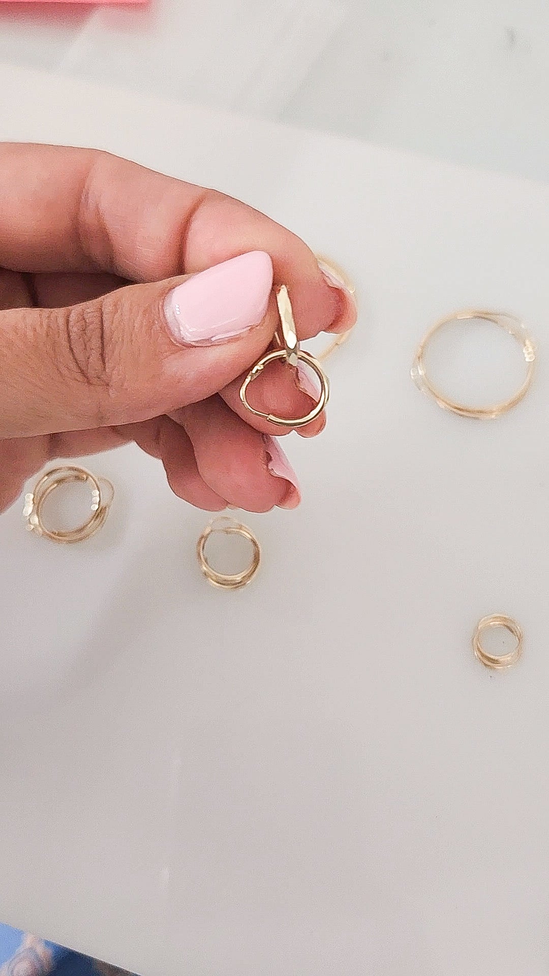 Arracadas básicas diamantadas oro 10k