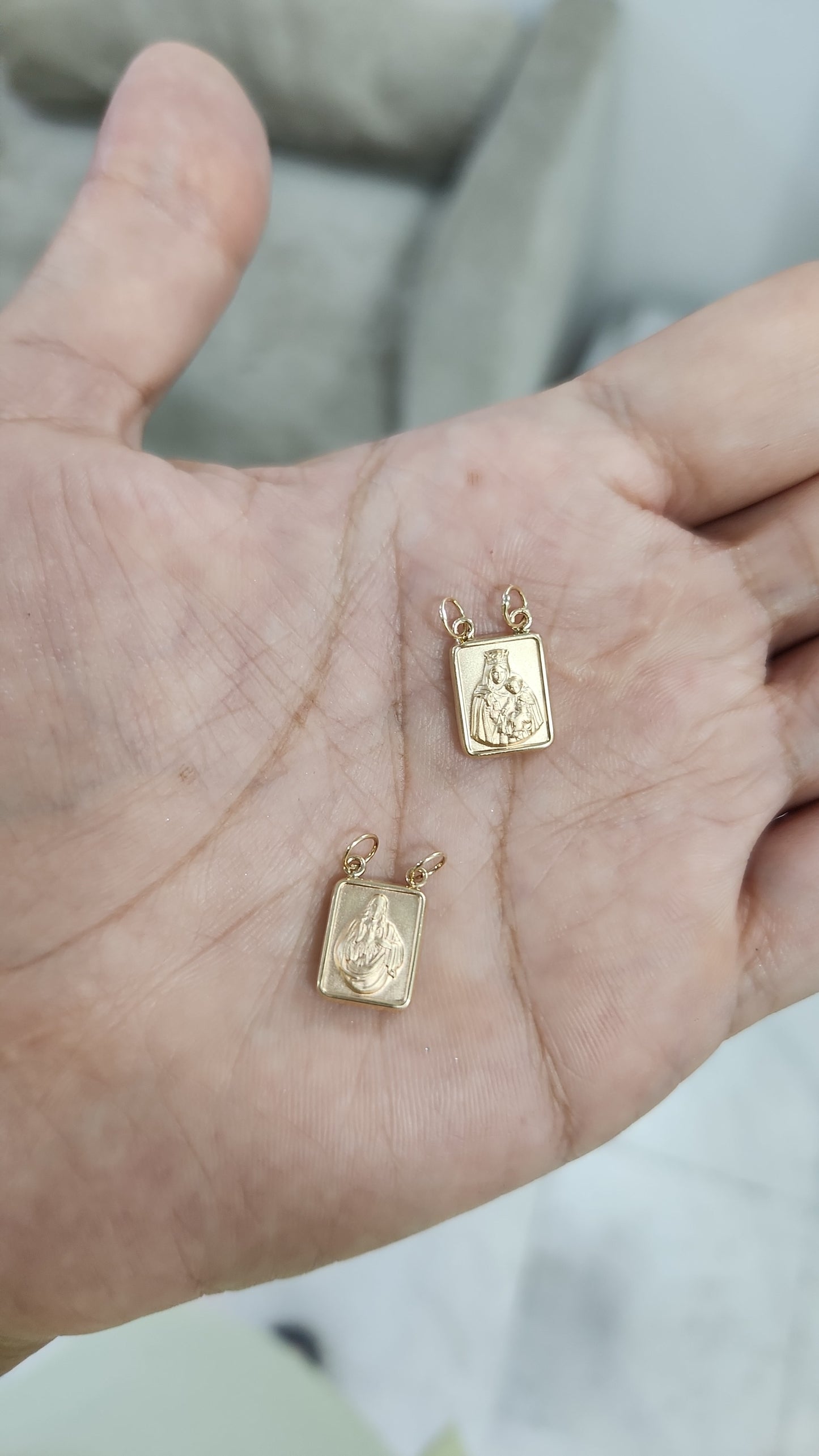 Dije escapulario doble vista oro 10k
