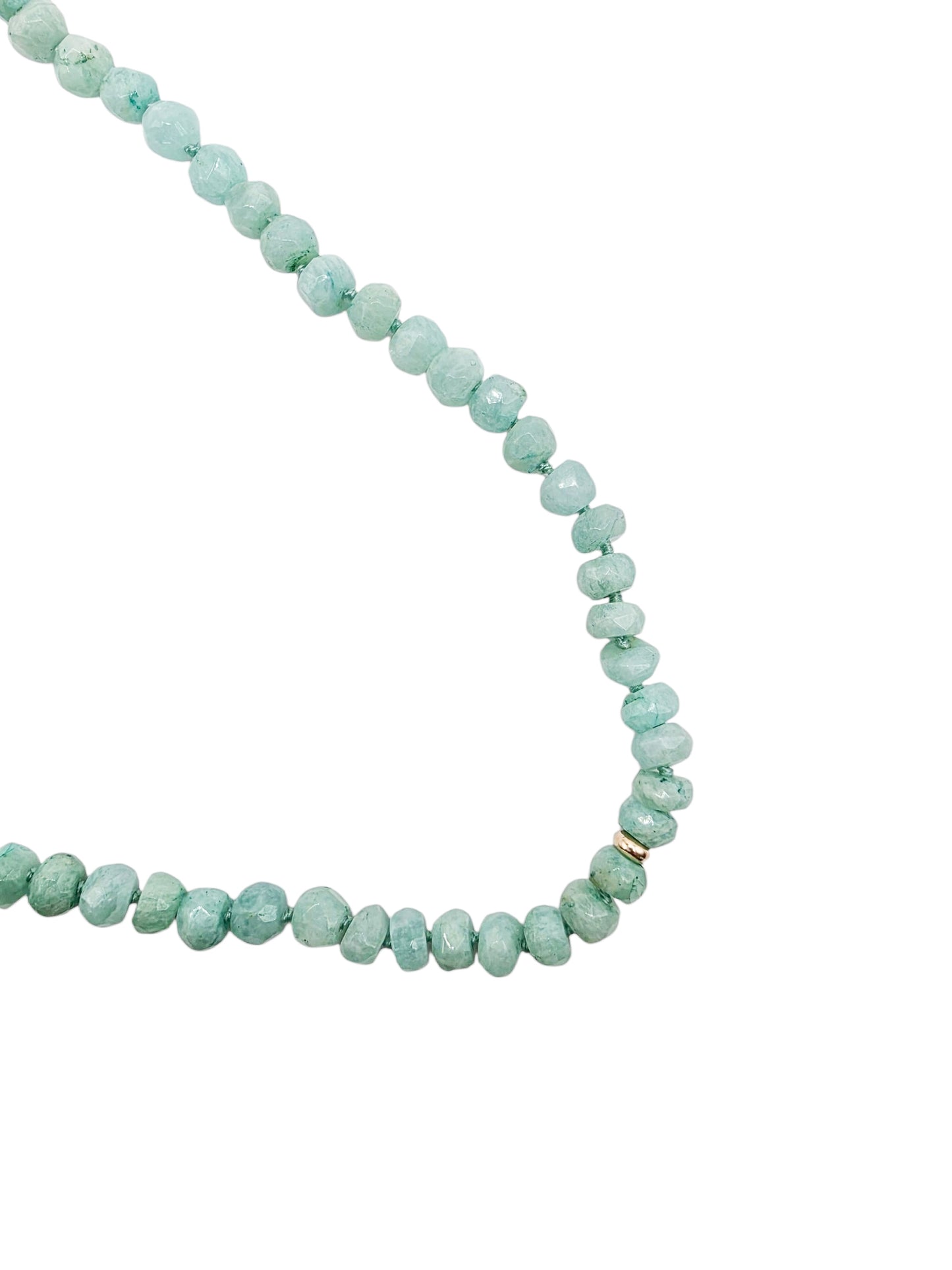 Gargantilla Turmalina natural 5mm, broche y dona de oro 10k