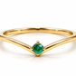 Anillo "V" con Esmeralda natural PREMIUM