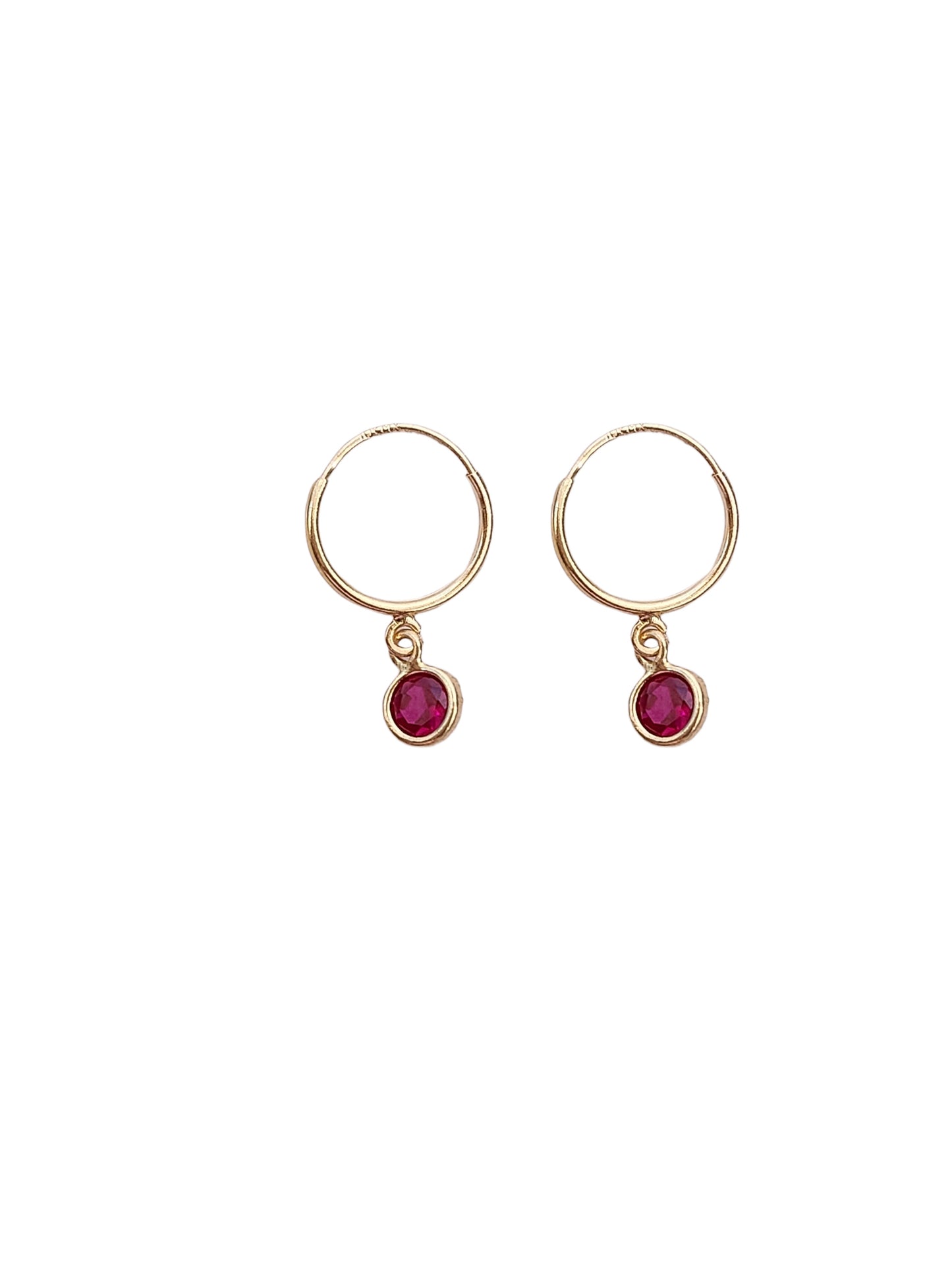 Par arracada mini con dije circonita rosa fiucsa Oro 10K
