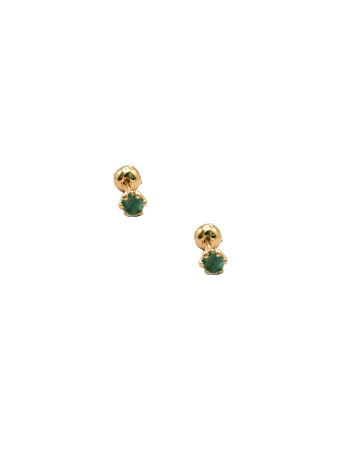 Par de Aretes broquel piedra natural esmeralda plata 925 con baño de oro