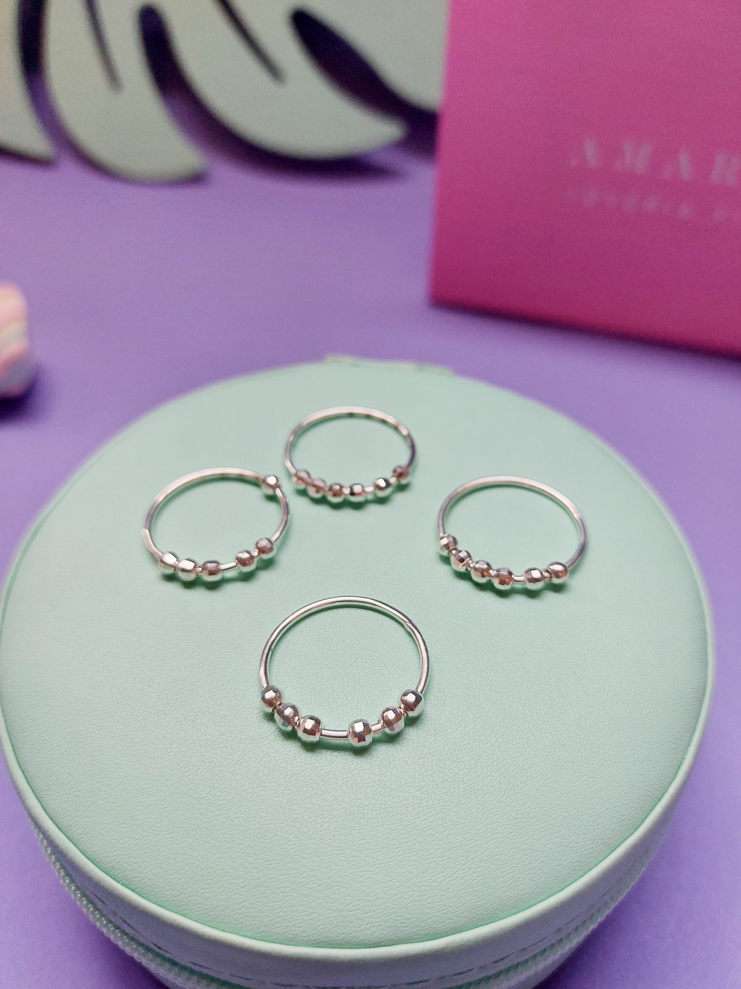 Anillo de bolitas giratorias (anti-estrés)